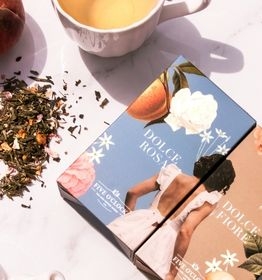Dolce Rosa – zielona herbata Bancha z brzoskwinią i różą